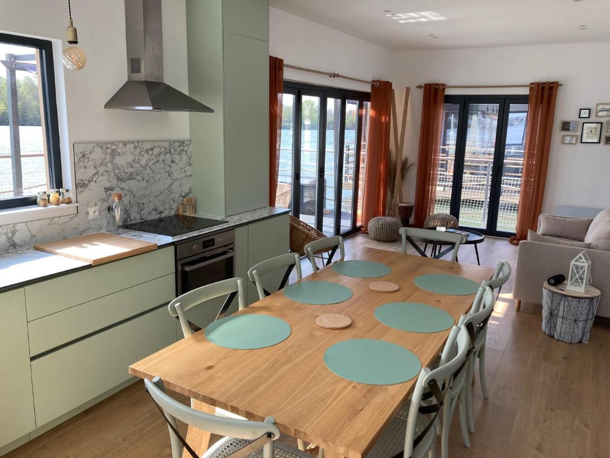 Vaux-Sur-Seine Seinehouse - Maison Flottante מראה חיצוני תמונה