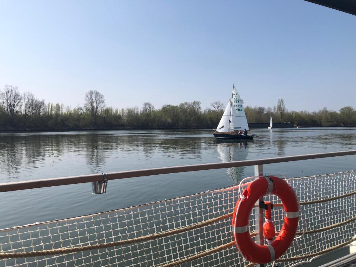Vaux-Sur-Seine Seinehouse - Maison Flottante מראה חיצוני תמונה